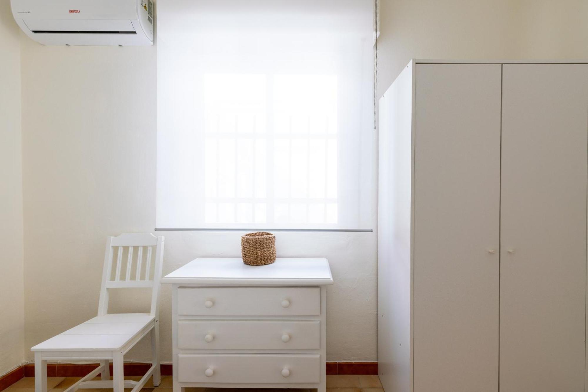 Apartamento Familiar Maria Auxiliadora Севилья Экстерьер фото