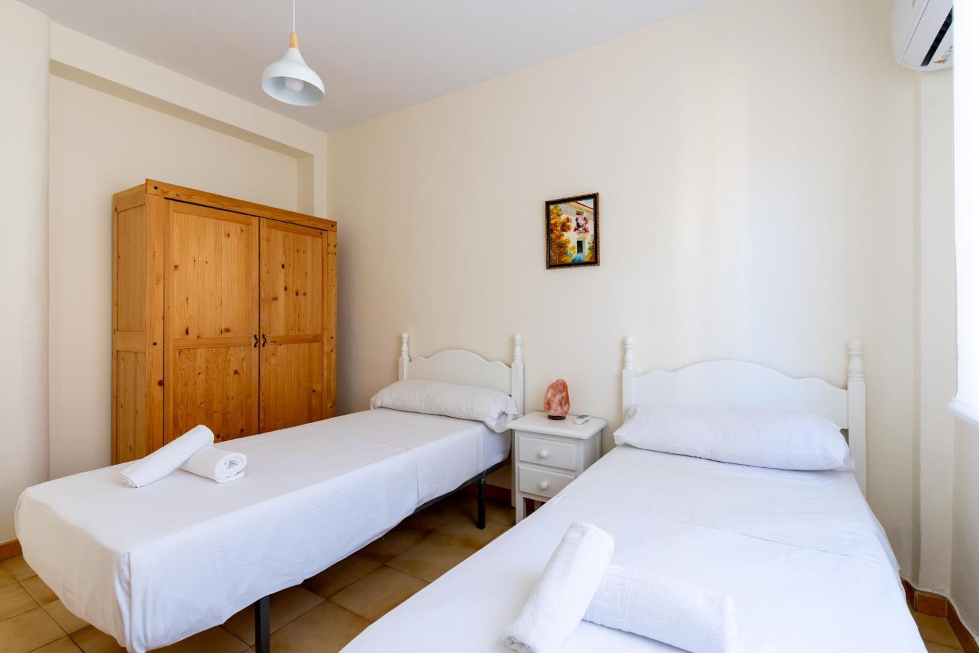Apartamento Familiar Maria Auxiliadora Севилья Экстерьер фото