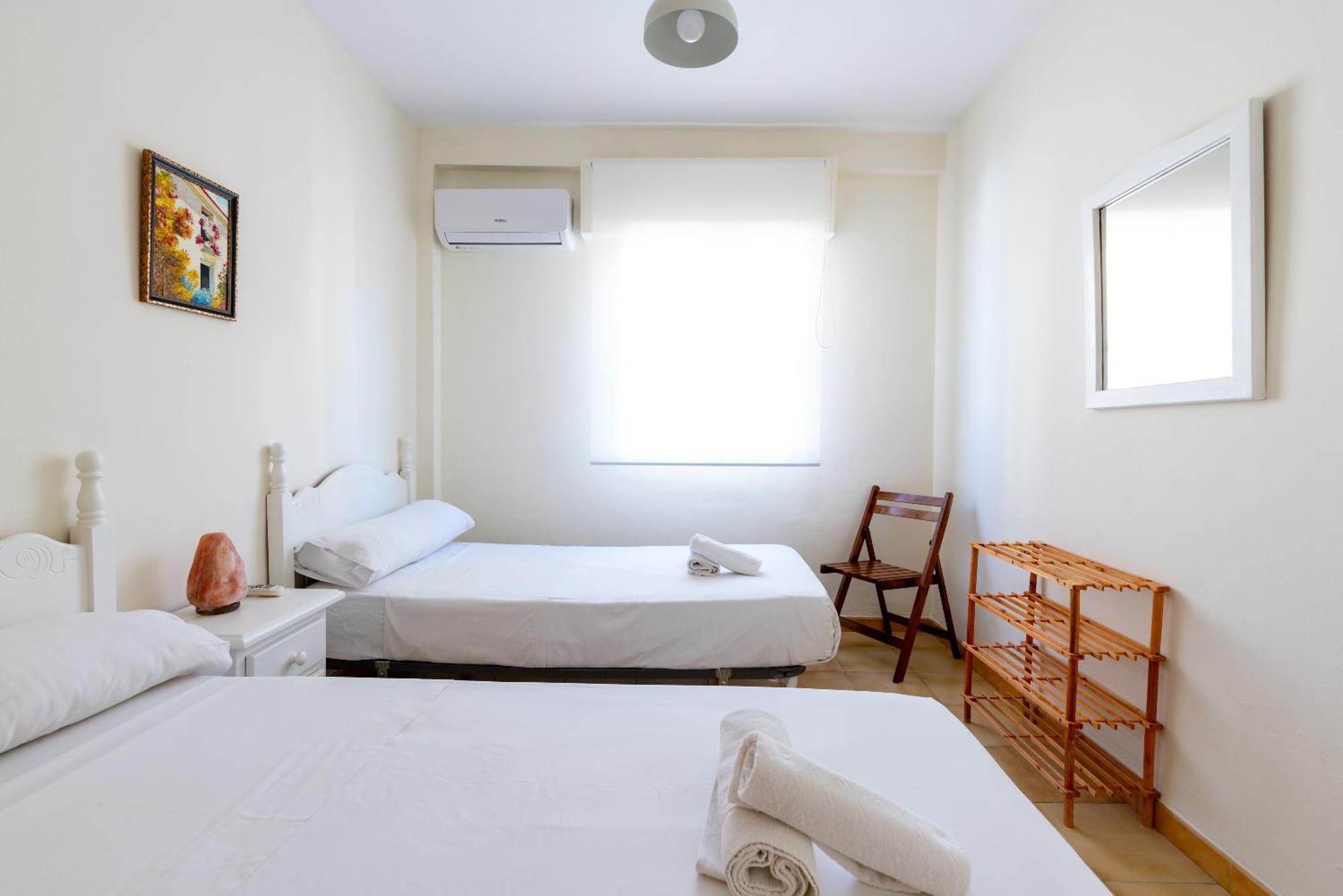 Apartamento Familiar Maria Auxiliadora Севилья Экстерьер фото