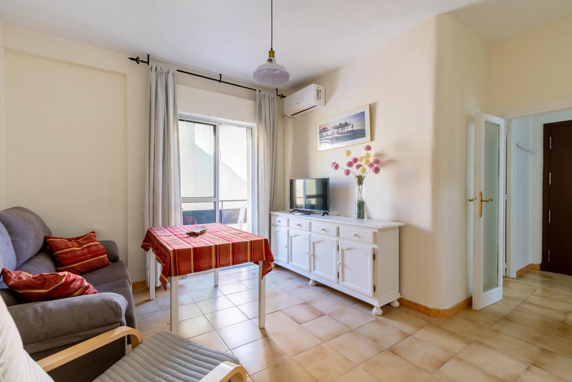 Apartamento Familiar Maria Auxiliadora Севилья Экстерьер фото